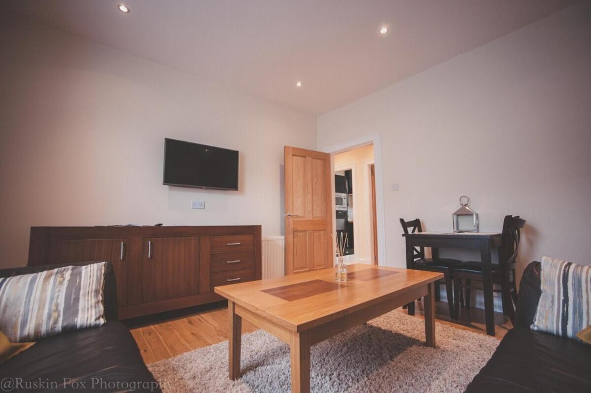 Stylish And Spacious Two Bed In Aberdeen'S West End Exterior photo