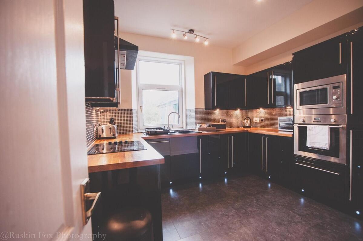 Stylish And Spacious Two Bed In Aberdeen'S West End Exterior photo